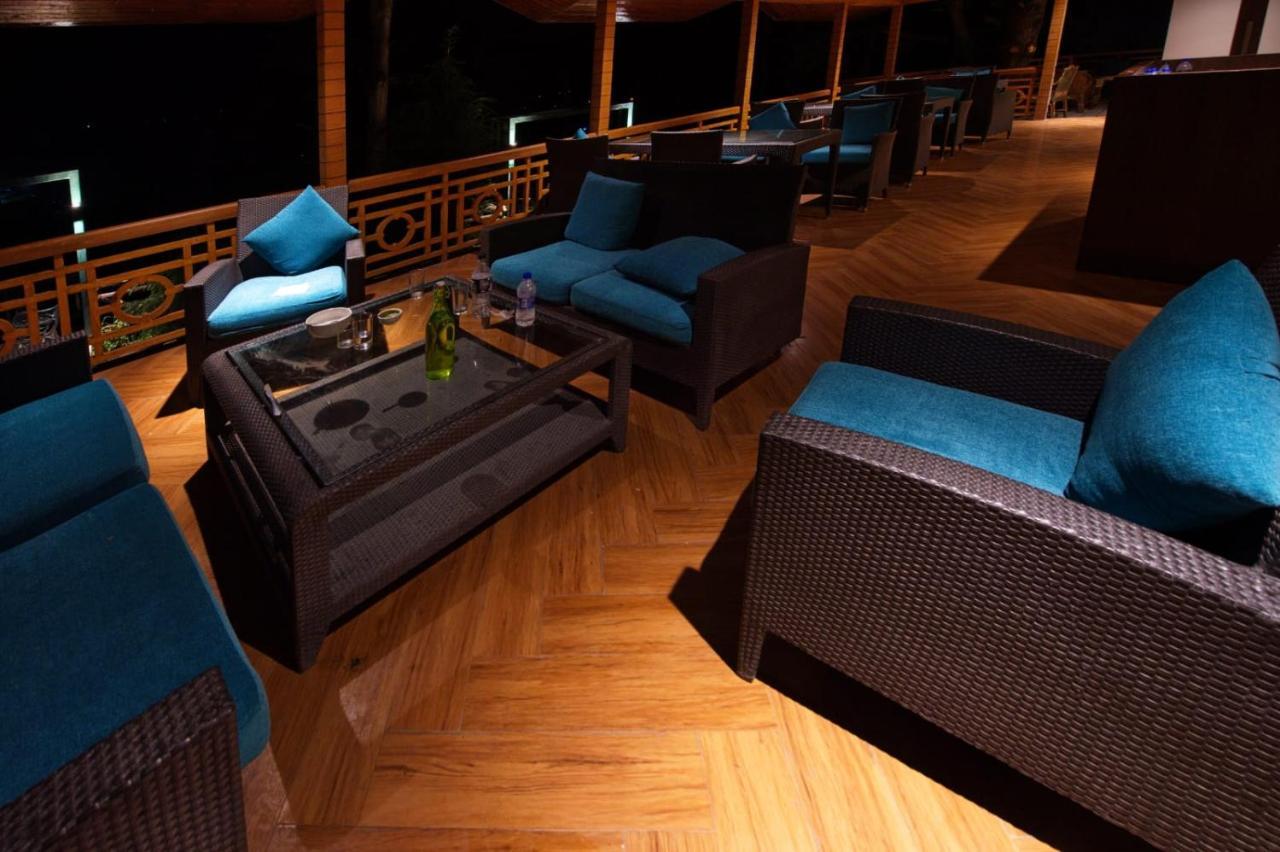 Radisson Golf Resort Pahalgam Bagian luar foto