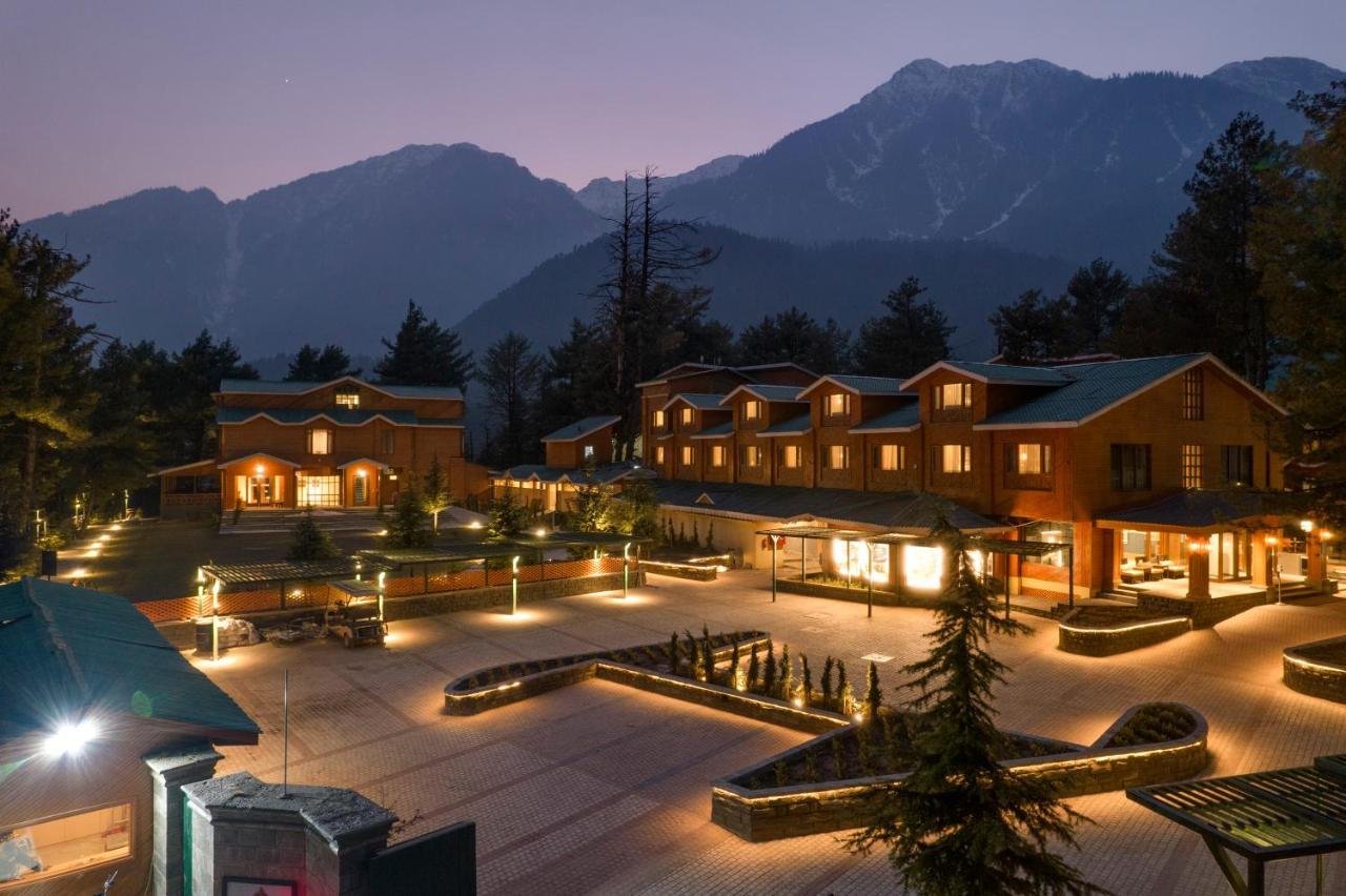 Radisson Golf Resort Pahalgam Bagian luar foto