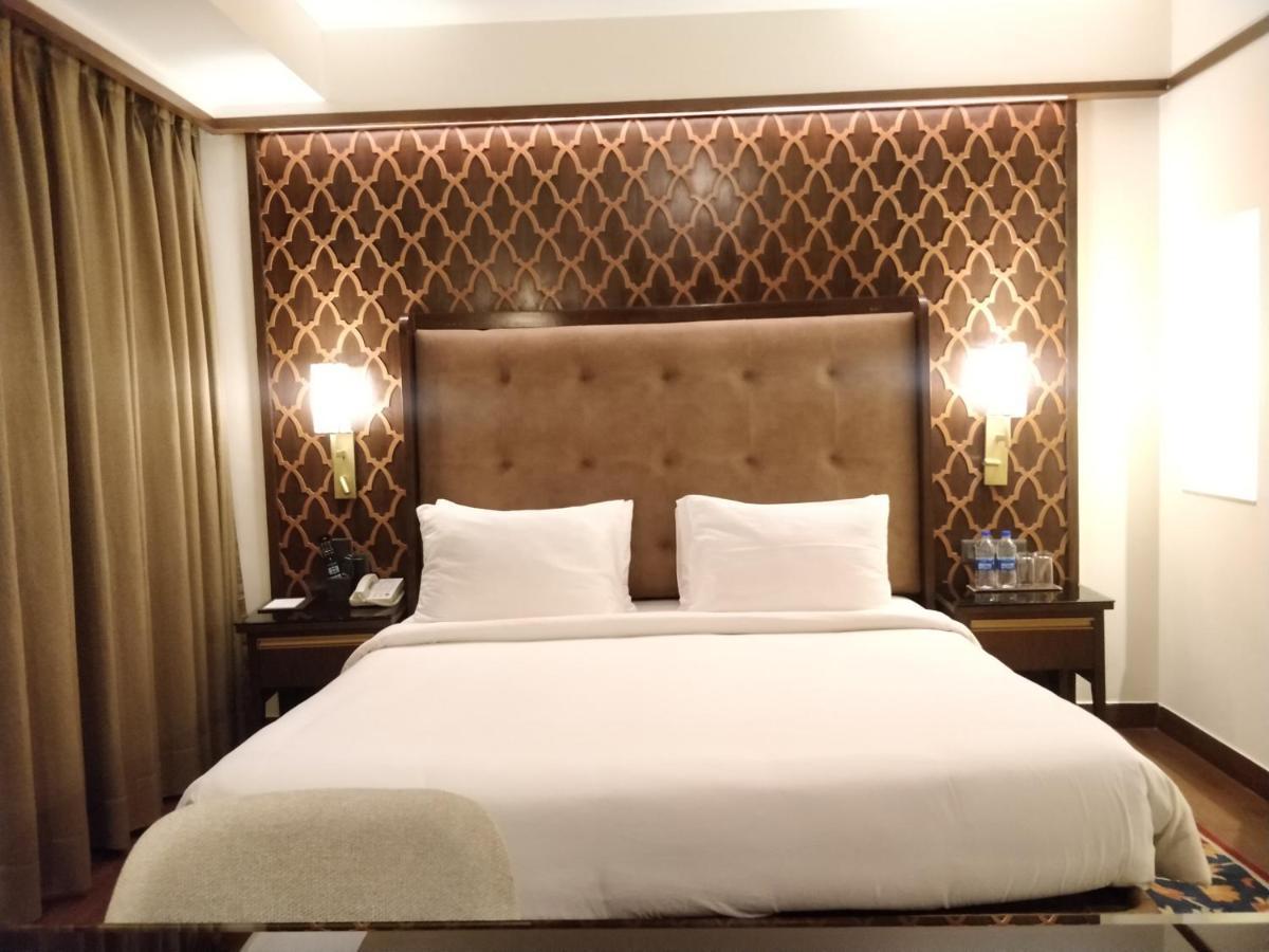 Radisson Golf Resort Pahalgam Bagian luar foto