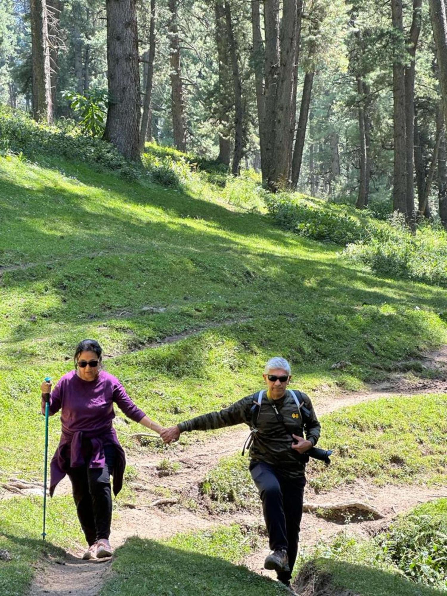 Radisson Golf Resort Pahalgam Bagian luar foto